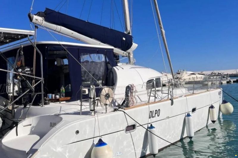 CNB Lagoon 380