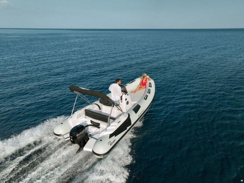 Ranieri GOMMONE RANIERI CAYMAN 19 ESPOSITIVO 202