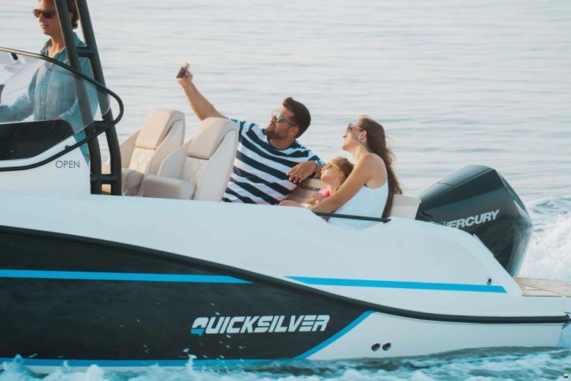 Quicksilver 705 Open