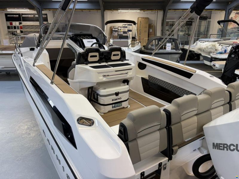 Karnic SL742 Sundeck