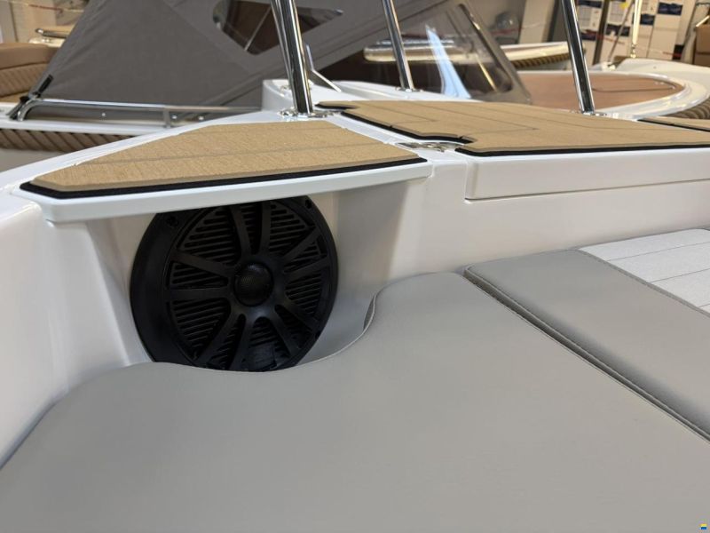 Karnic SL742 Sundeck