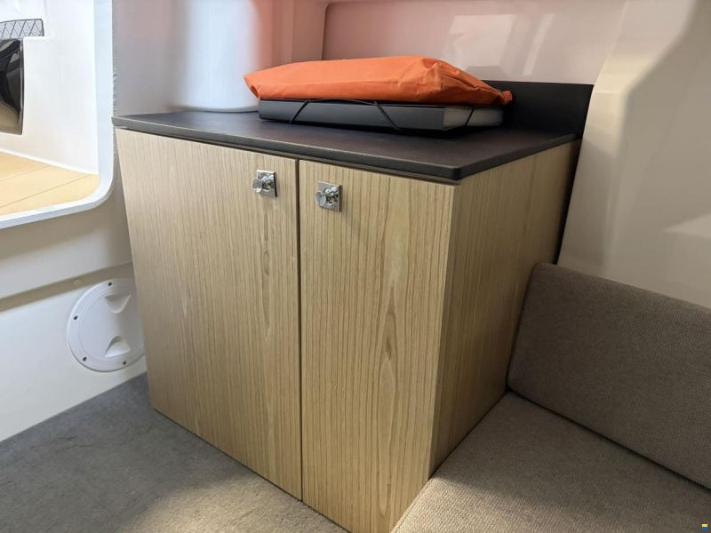 Karnic SL742 Sundeck