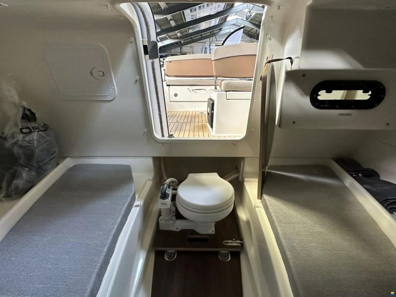 Quicksilver 675 Cruiser