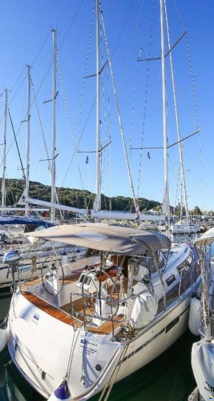 Bavaria 37 Cruiser NEW ENGINE