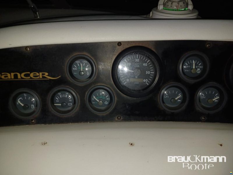 Sea Ray 330 Sundancer