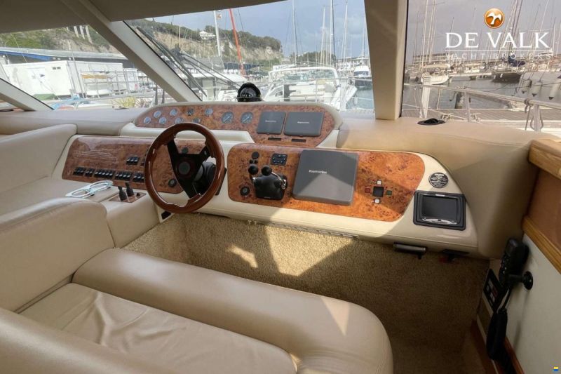 Sealine T51 Motor Yacht