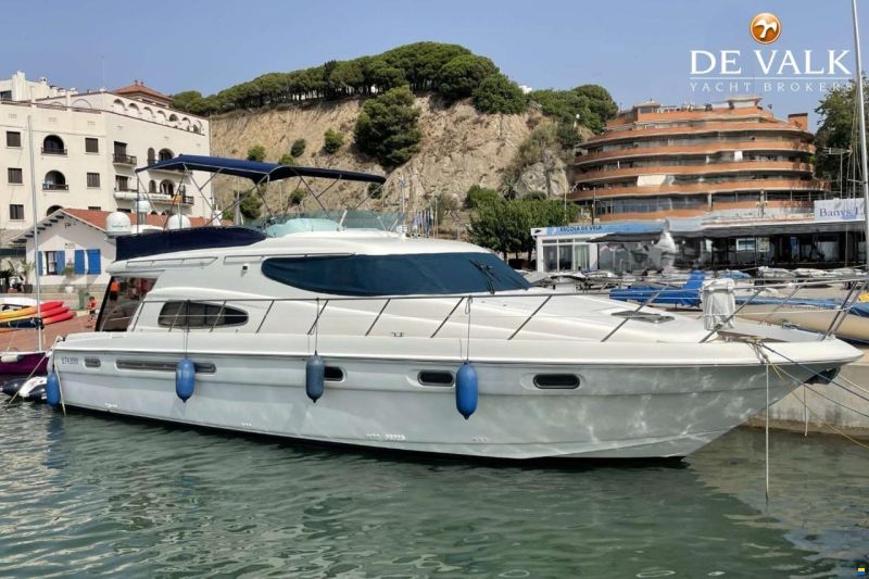 Sealine T51 Motor Yacht