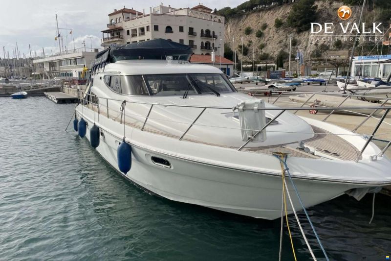 Sealine T51 Motor Yacht