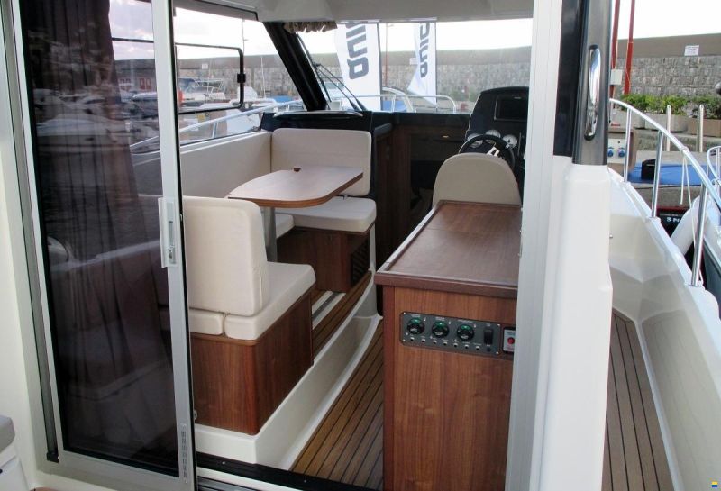 Quicksilver Activ 855 Cruiser