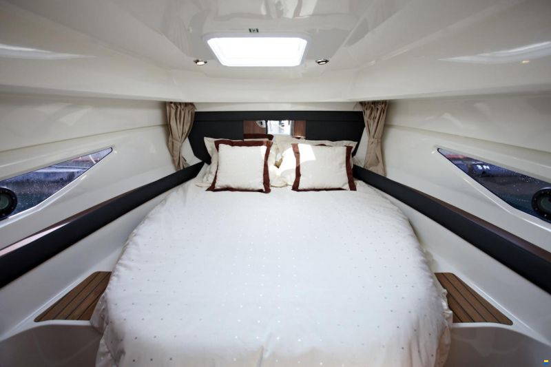 Quicksilver Activ 855 Cruiser