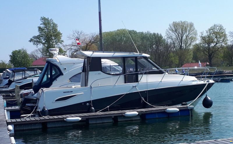 Quicksilver Activ 855 Cruiser