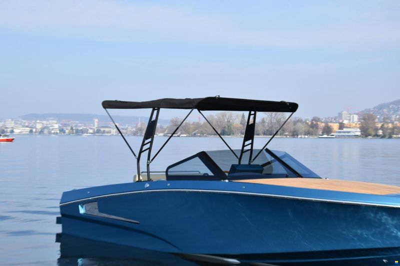 Ganz Boats Ovation 7X Cruiser