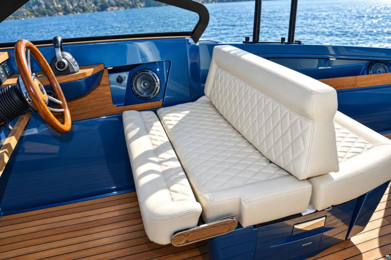 Ganz Boats Ovation 7X Cruiser