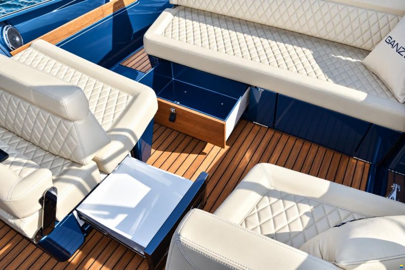 Ganz Boats Ovation 7X Cruiser