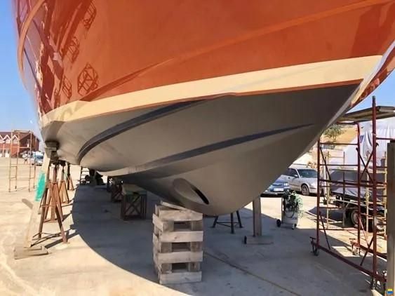 Ferretti Altura 690