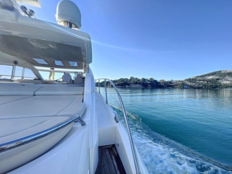 Princess V53