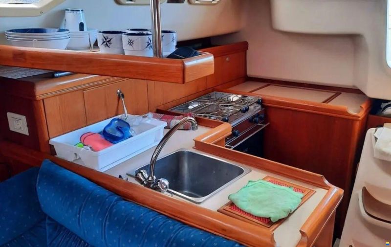 Hunter Marine 326