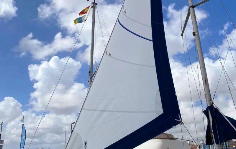 Hunter Marine 326