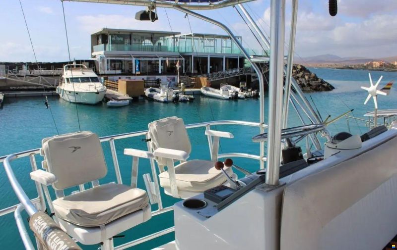 Luhrs 34 Convertible