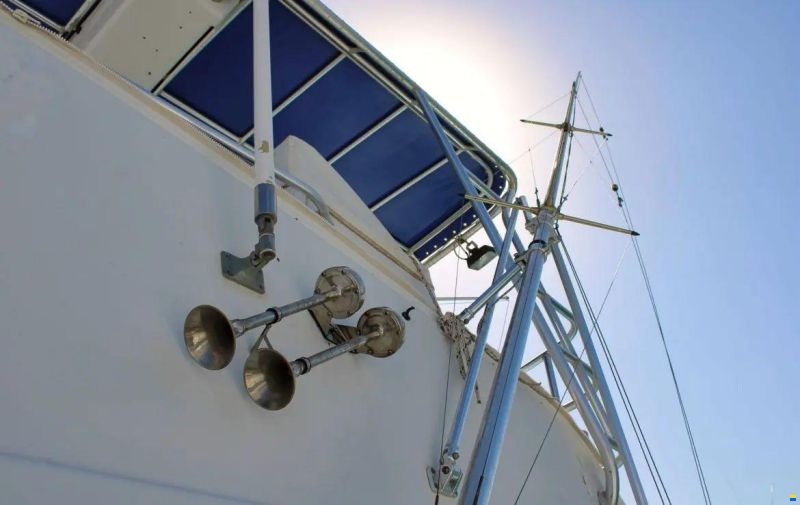Luhrs 34 Convertible
