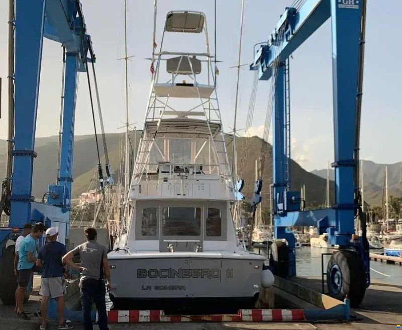 Hatteras 39 Convertible