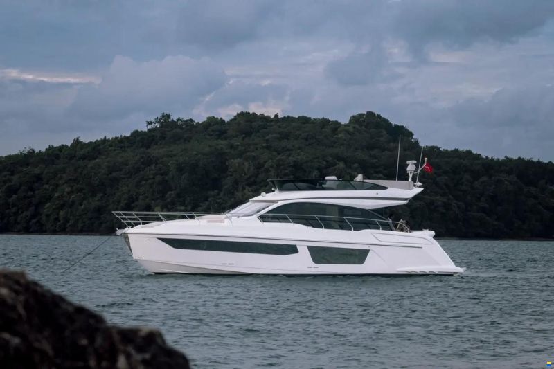 Azimut FLY 53