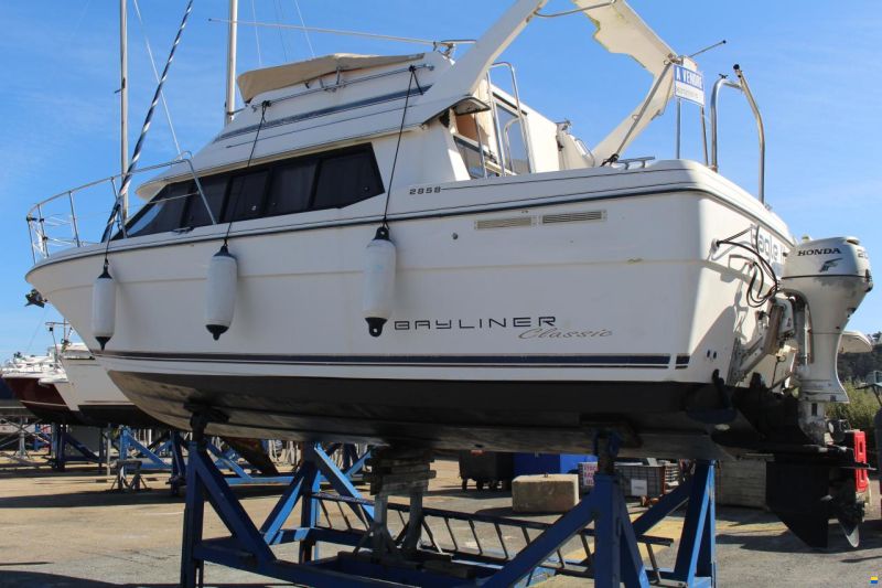 Bayliner 2858 Classic Flybridge