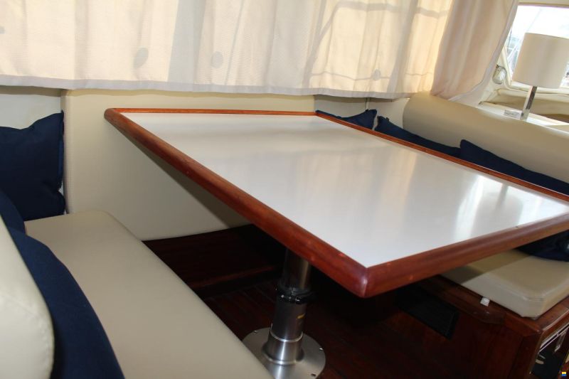 Bayliner 2858 Classic Flybridge