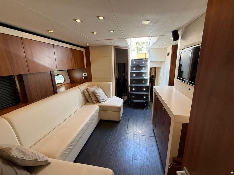 Sunseeker Predator 60