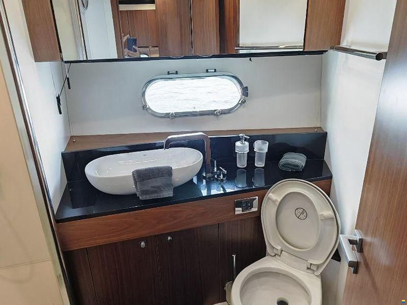 Sunseeker Predator 60