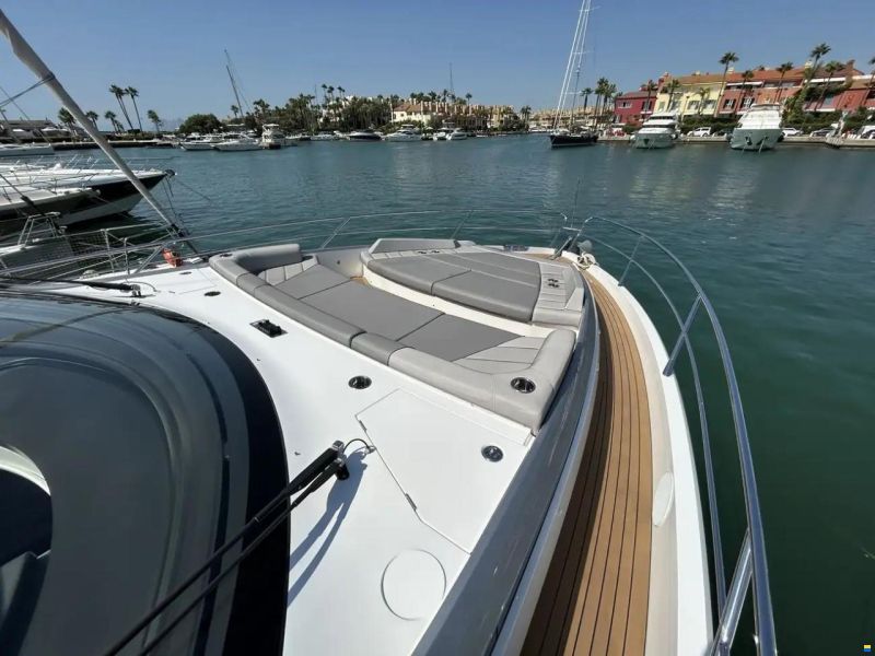 Sunseeker 65 Sport Yacht