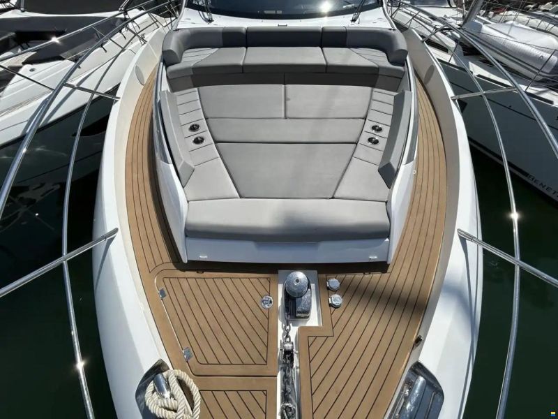 Sunseeker 65 Sport Yacht