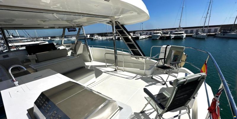 AQUILA 54 Yacht