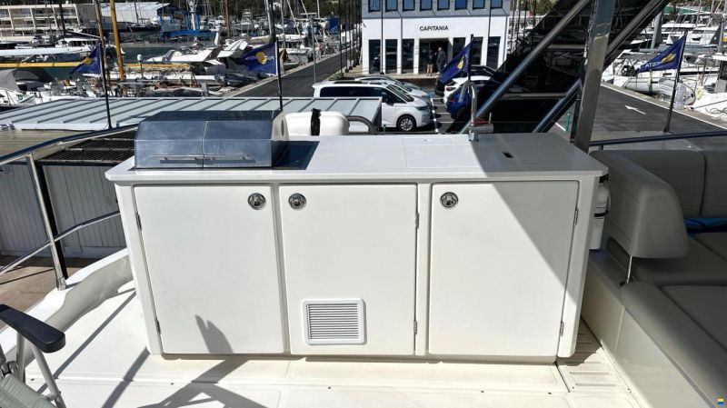 AQUILA 54 Yacht