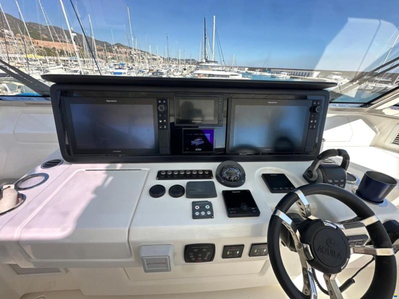 AQUILA 54 Yacht