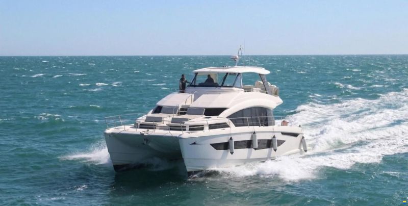 AQUILA 54 Yacht