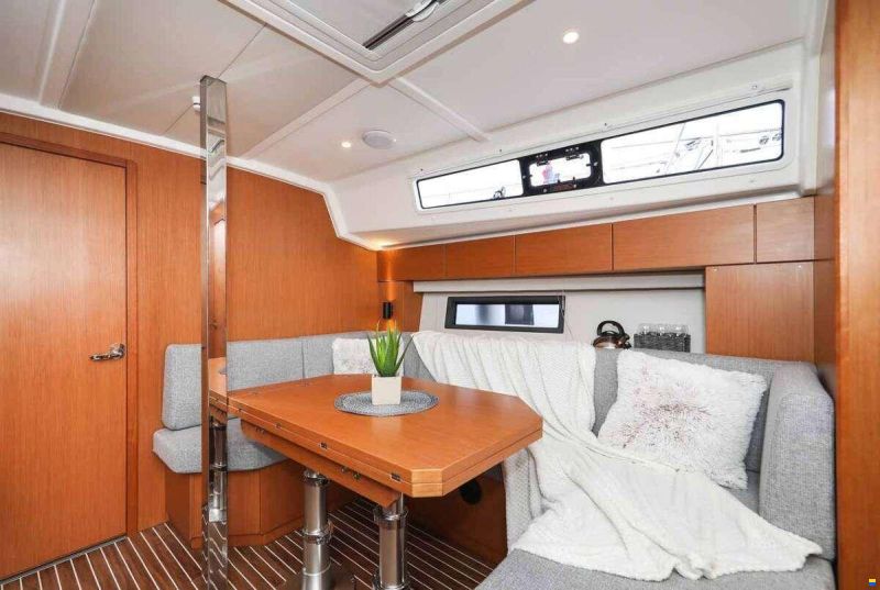 Bavaria C42