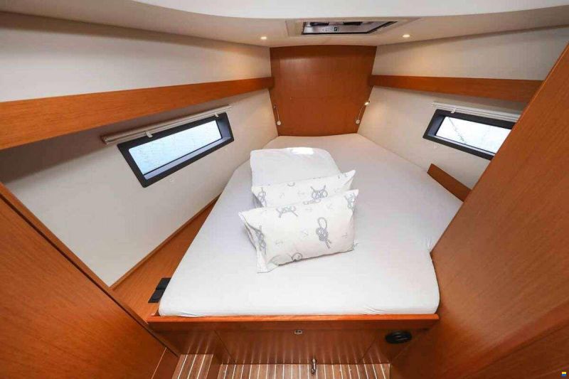 Bavaria C42