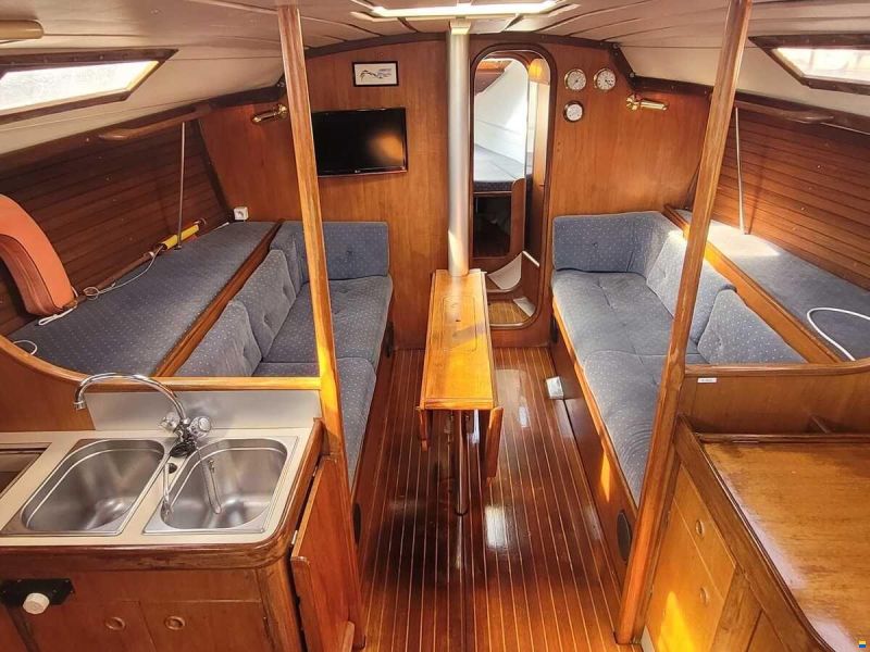 Beneteau First 35