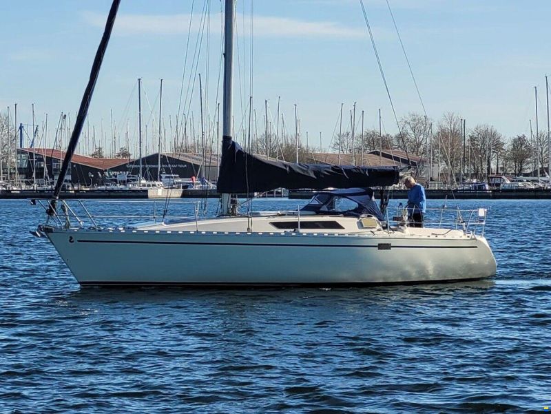 Beneteau First 35