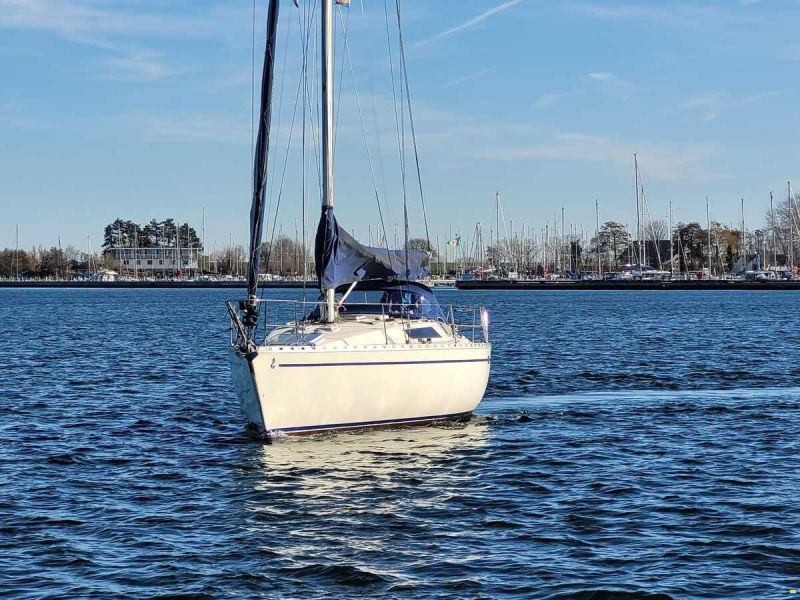 Beneteau First 35