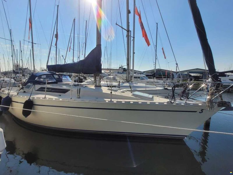 Beneteau First 35