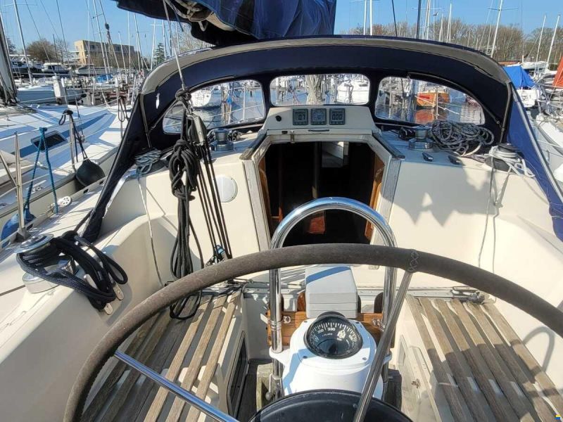 Beneteau First 35
