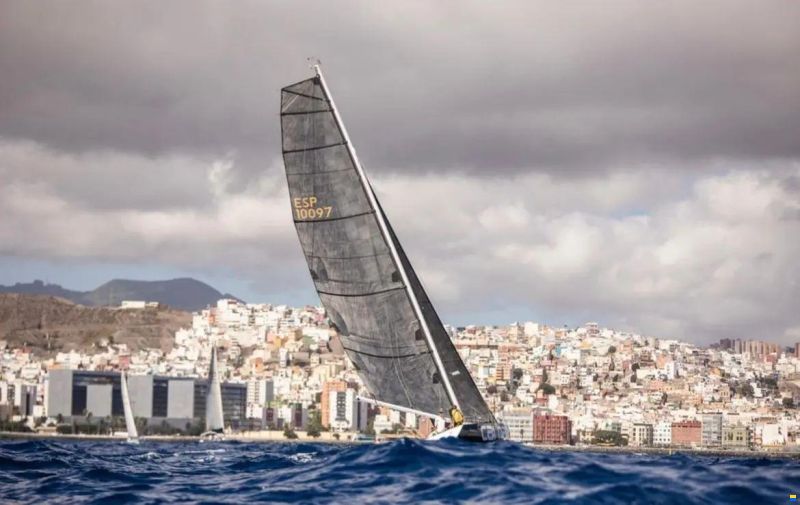 Maxi Dolphin Giro 34