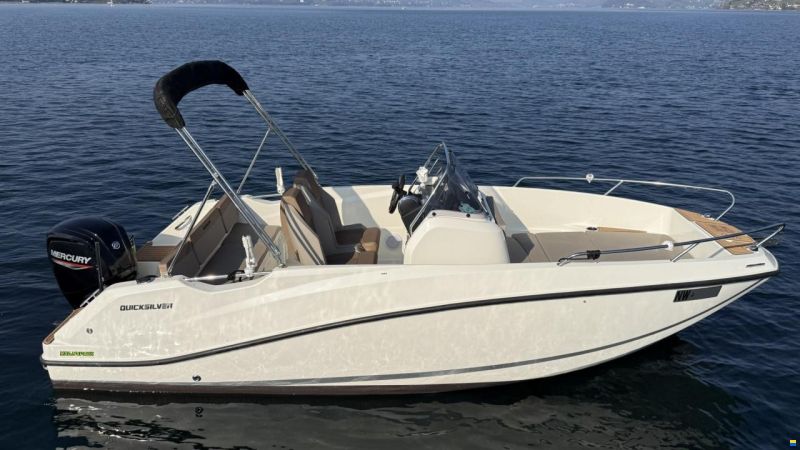 Quicksilver Activ 555 Open