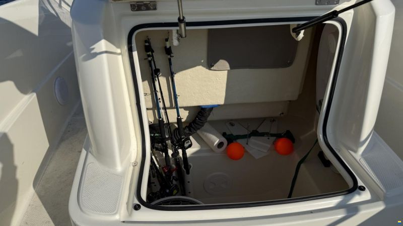 Quicksilver Activ 555 Open