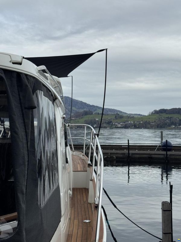 Marex 330
