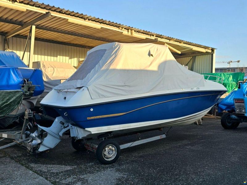Crownline Bayside 650