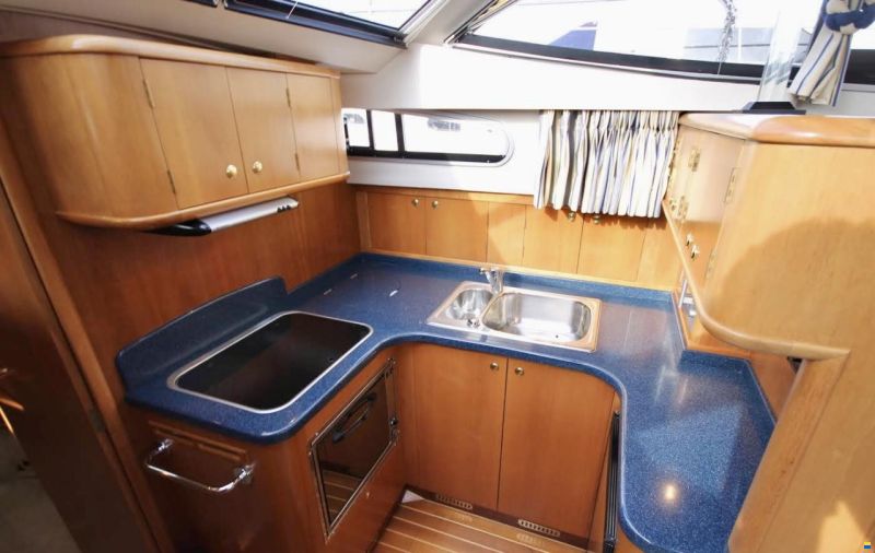 Broom 39 L