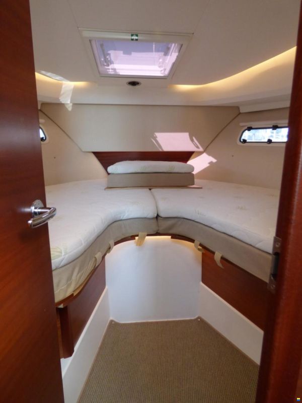 Nimbus 305 Coupe